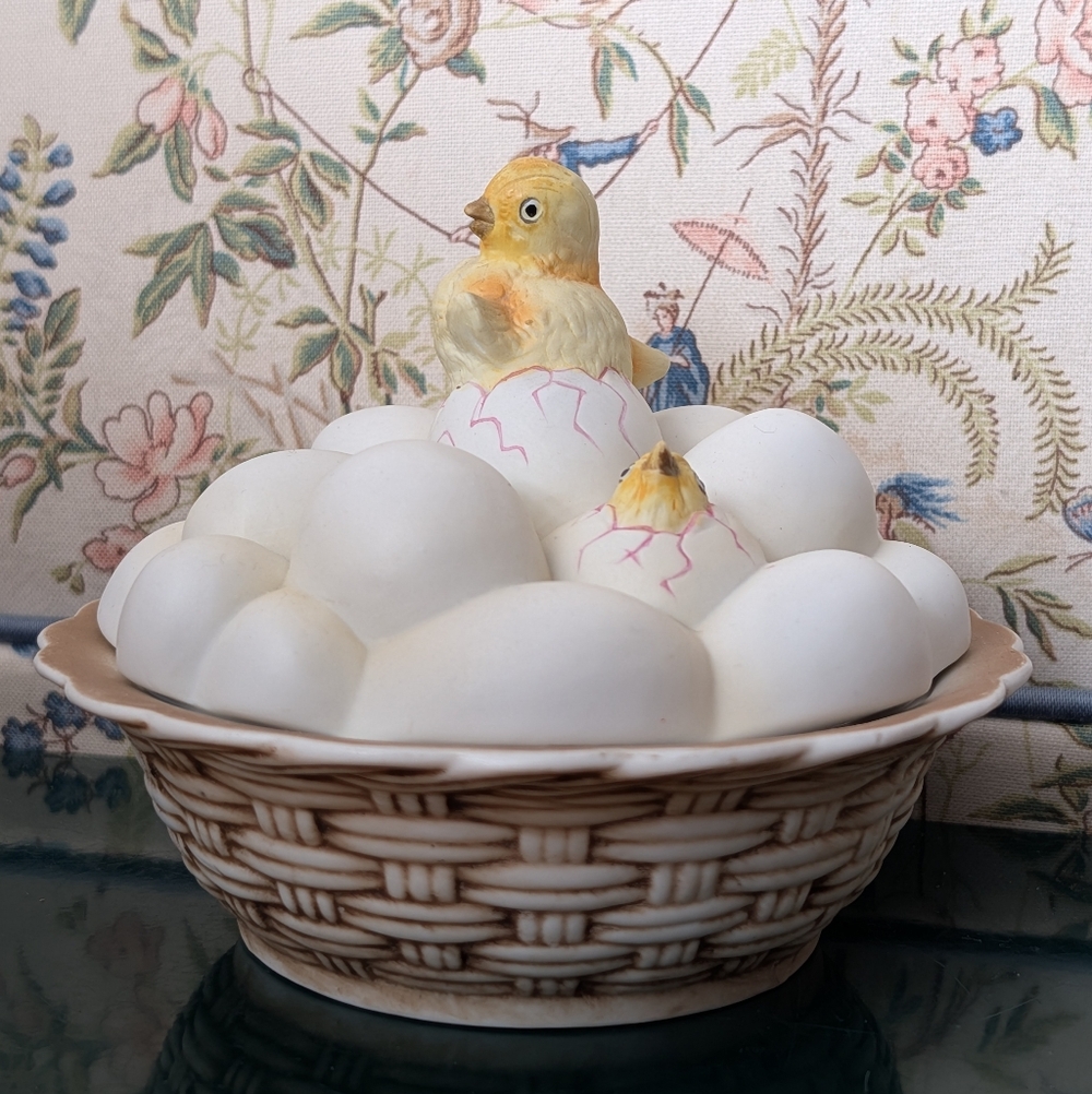 Lefton Hand Painted Covered Dish